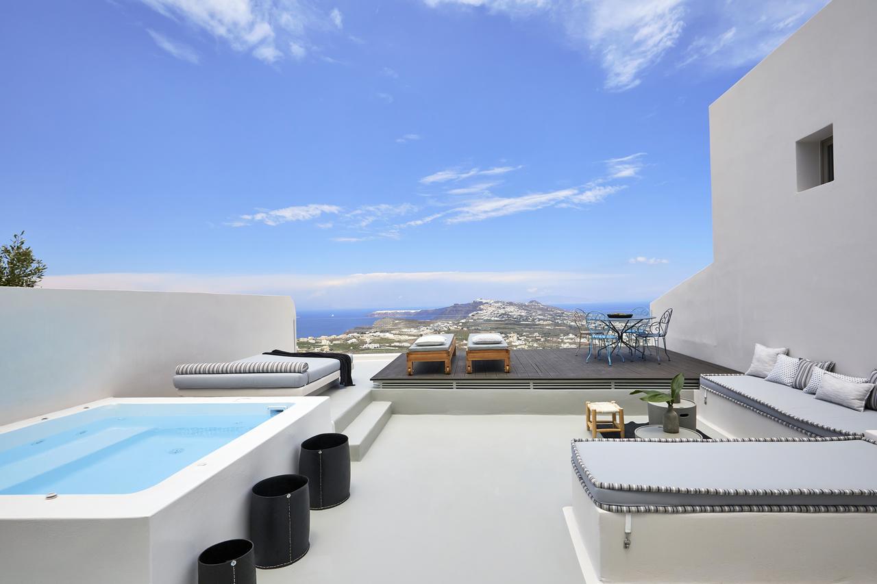 White & Co. La Torre Suites Pýrgos Exteriör bild