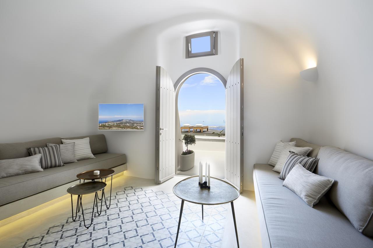 White & Co. La Torre Suites Pýrgos Exteriör bild