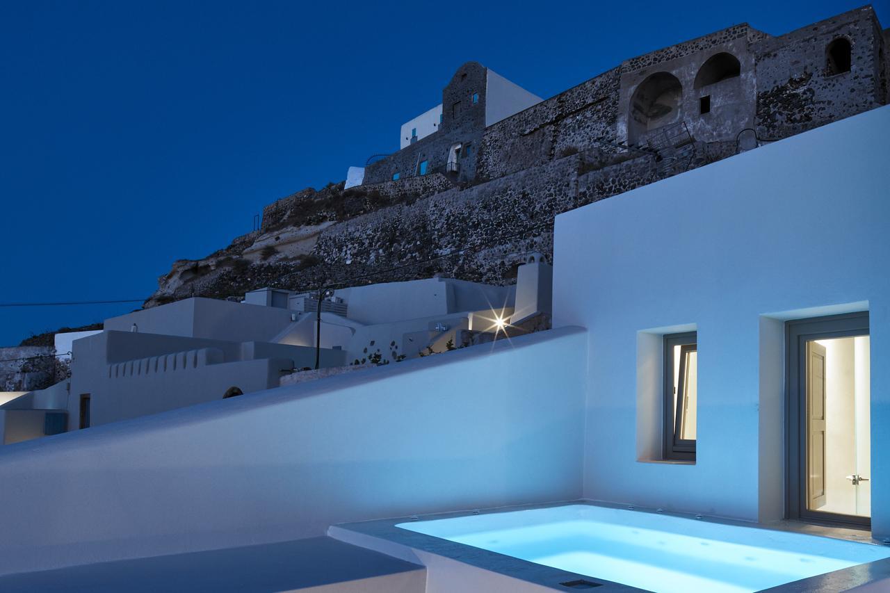 White & Co. La Torre Suites Pýrgos Exteriör bild